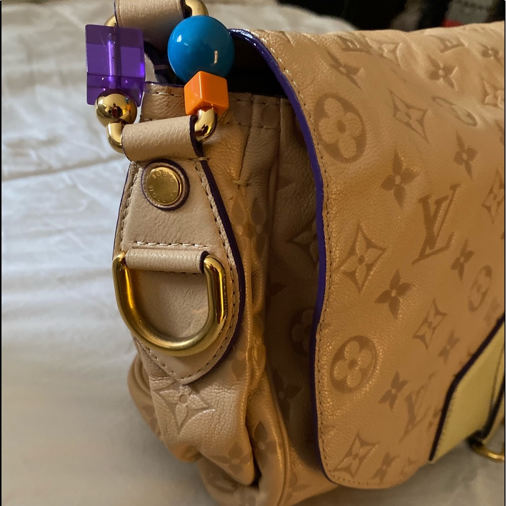 Louis Vuitton Underground Messenger - Picture 13 of 14